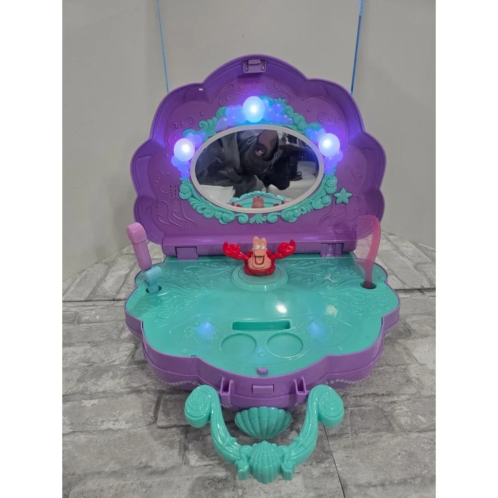 Disney Little Mermaid Princess Ariel Music Lights Portable Vanity‎ VIDEO Comb